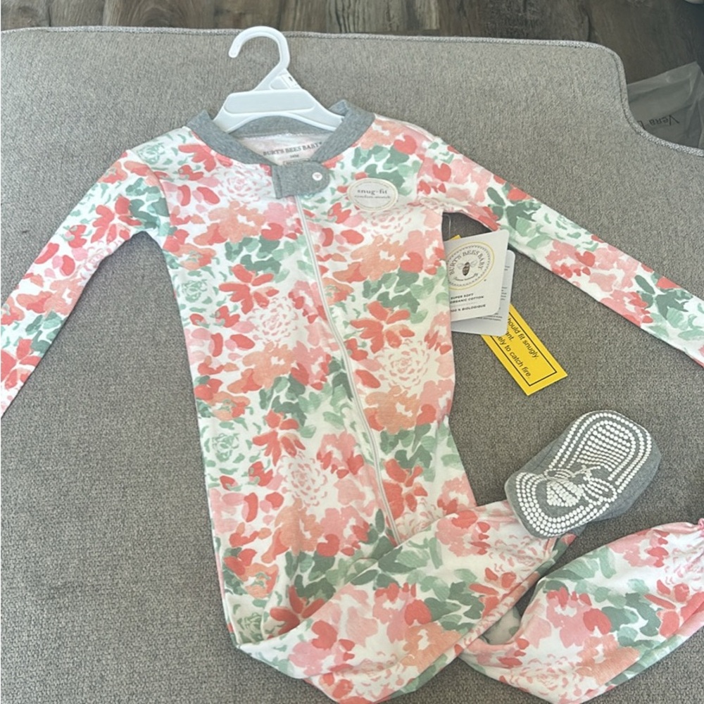 NWT Bird bees onesie, 24 months